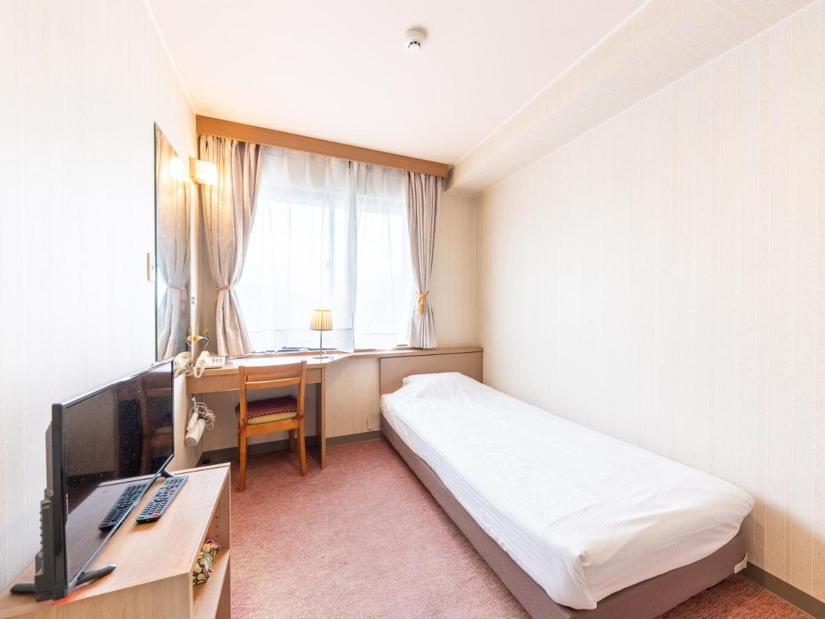 Tabist Business Hotel R Side Kanazawa Esterno foto
